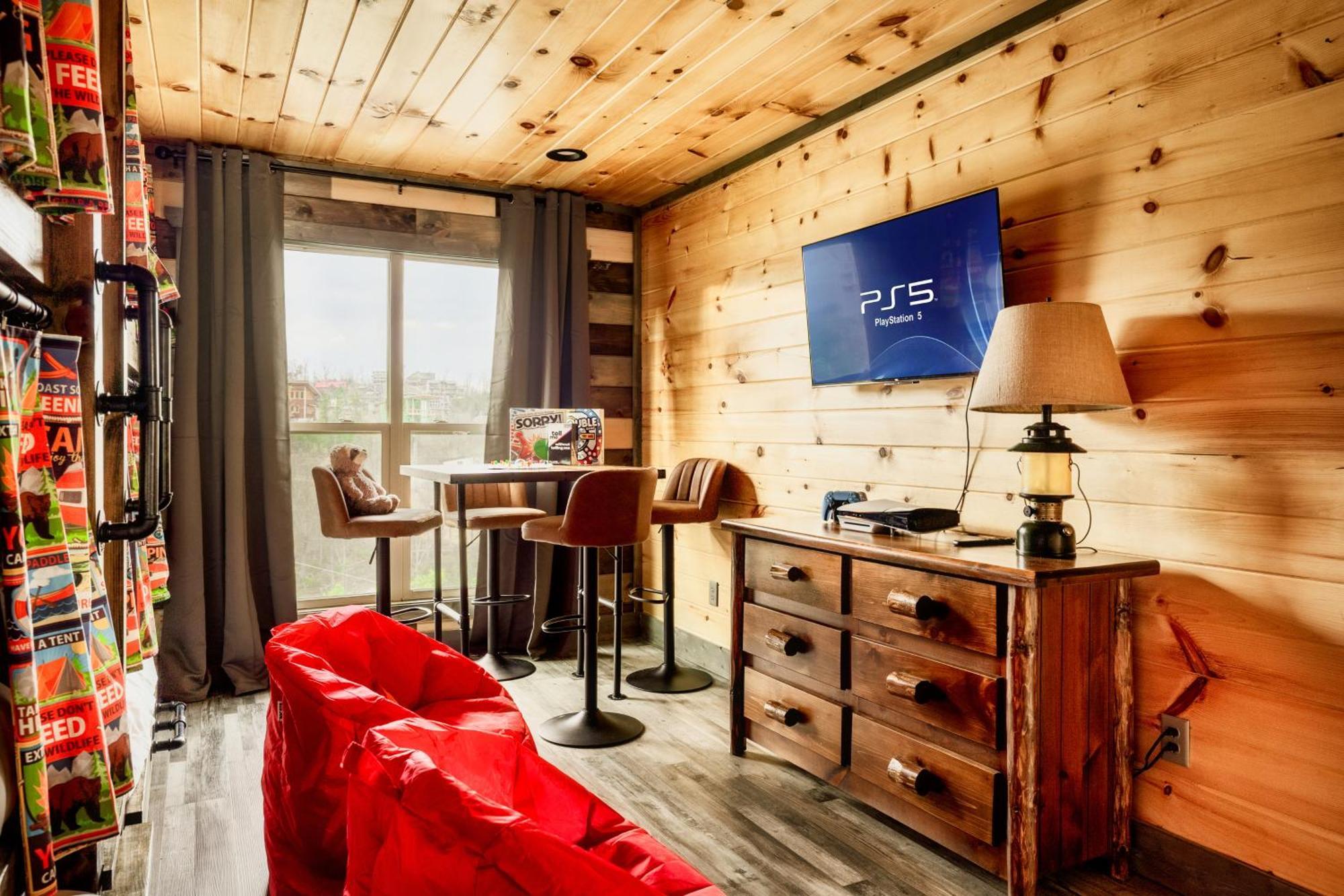 גטלינבורג Mountainscape - Brand New Cabin W Views - Hottub - Firetable - Ps5 - Pooltable - 3 Pools מראה חיצוני תמונה